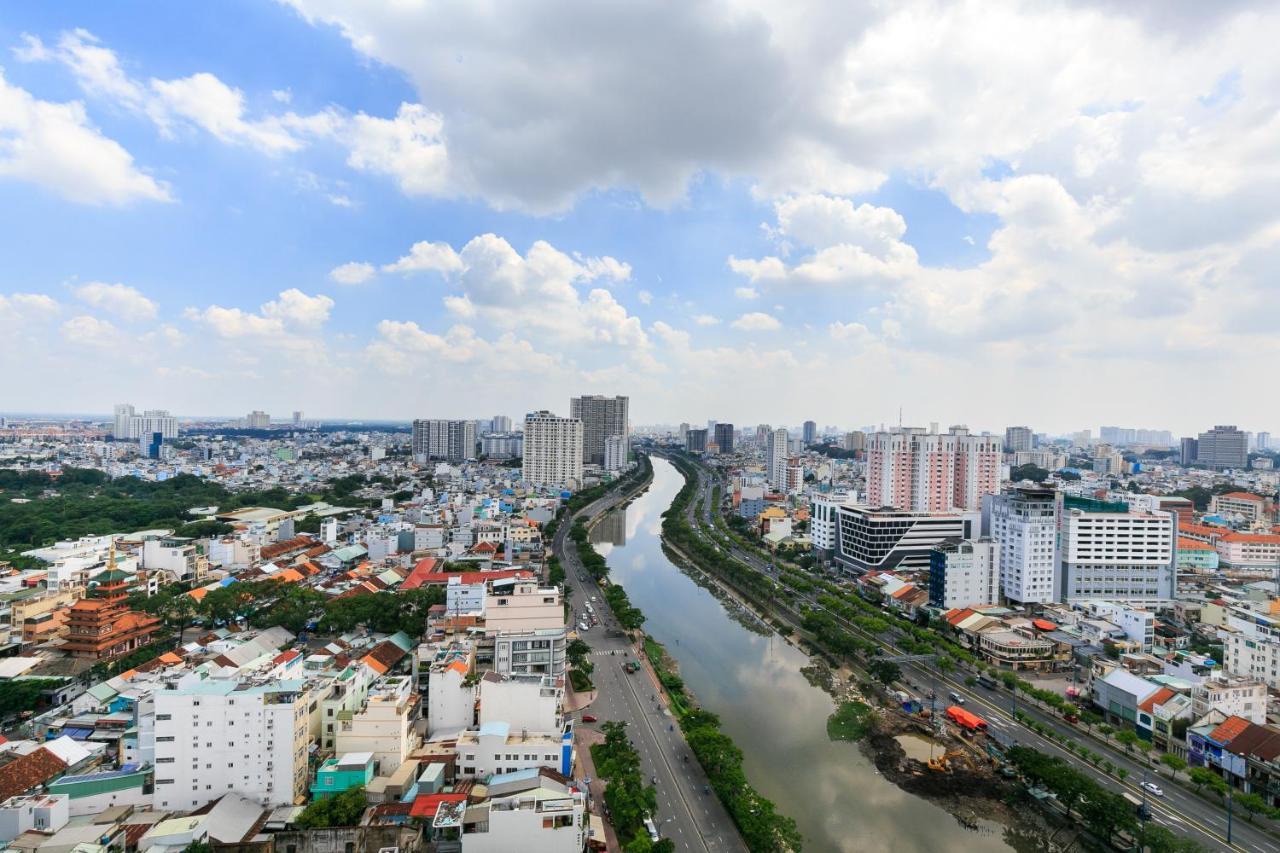 Spacious Saigon - Infinity Pool Signature ホーチミン市 エクステリア 写真