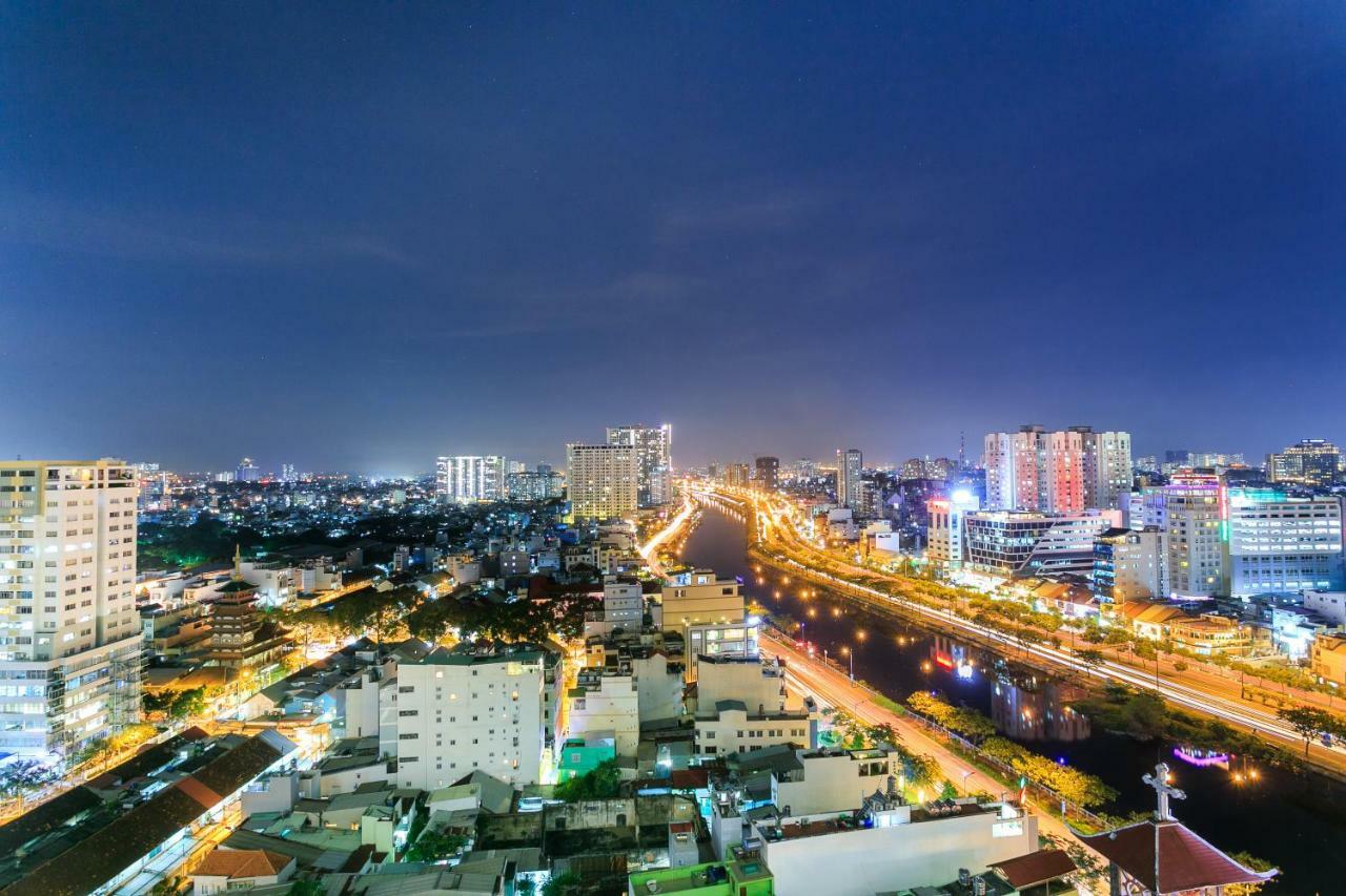 Spacious Saigon - Infinity Pool Signature ホーチミン市 エクステリア 写真