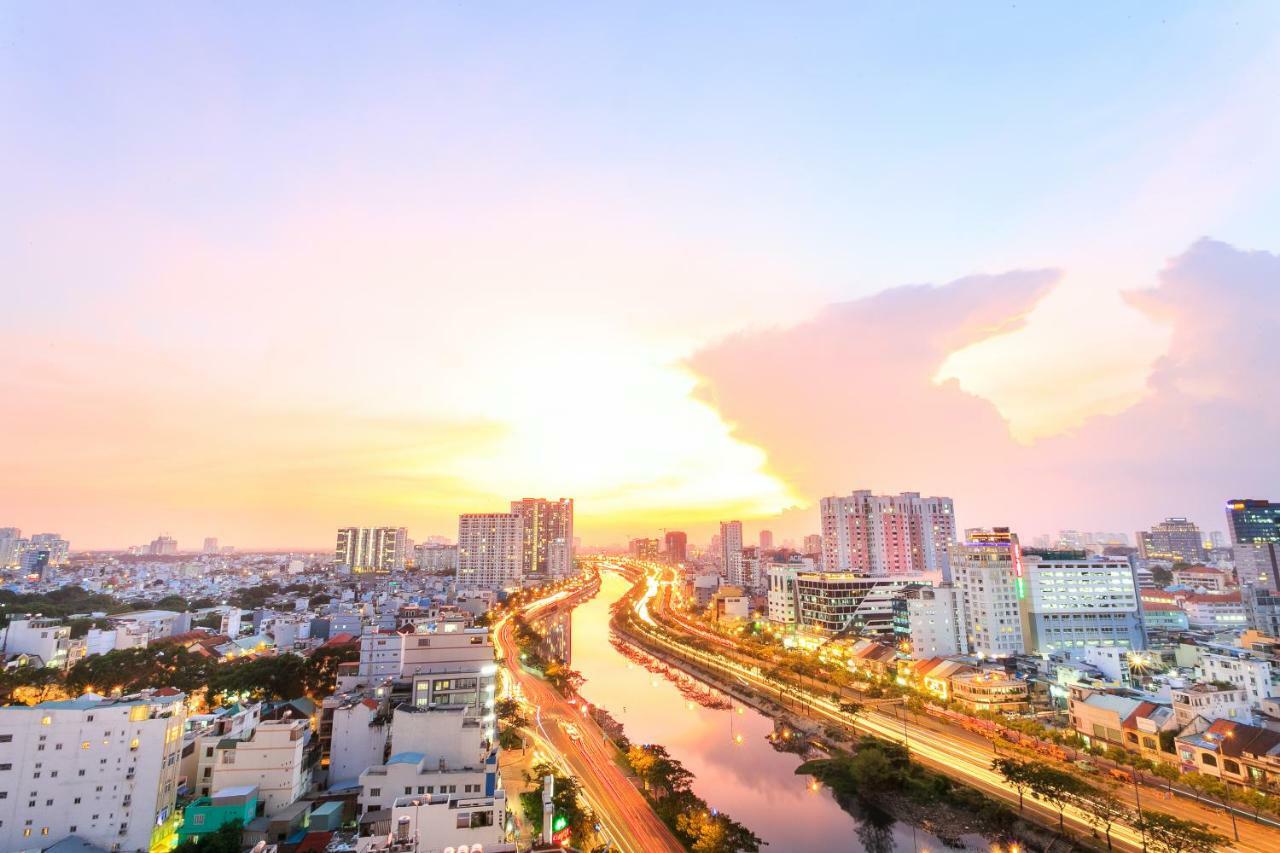 Spacious Saigon - Infinity Pool Signature ホーチミン市 エクステリア 写真